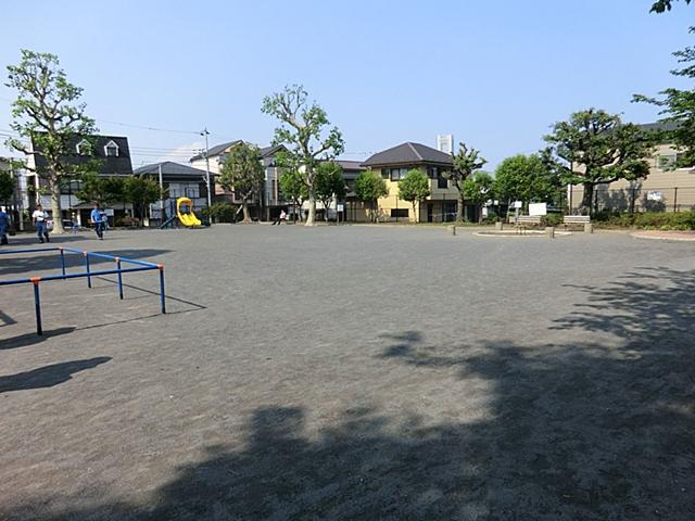 park. 200m to Miharudai park