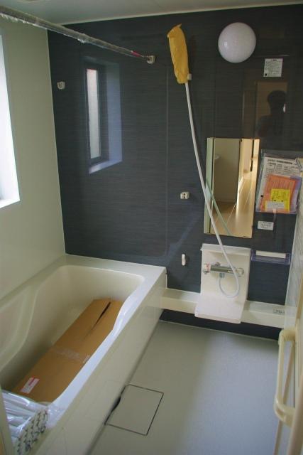 Bathroom.  [7 Building] Room (August 2013) Shooting