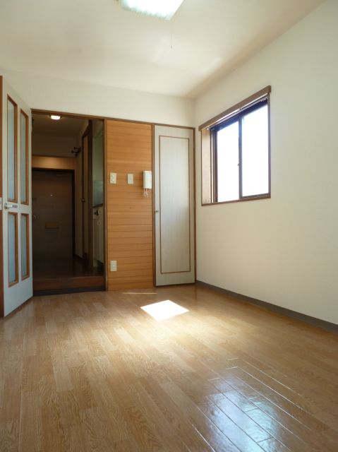 Living and room