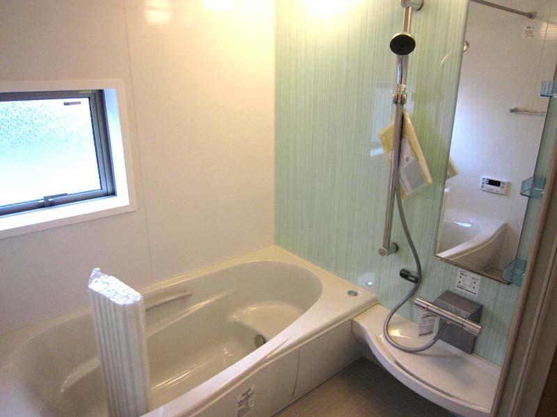 Bathroom. Indoor (12 May 2013) Shooting