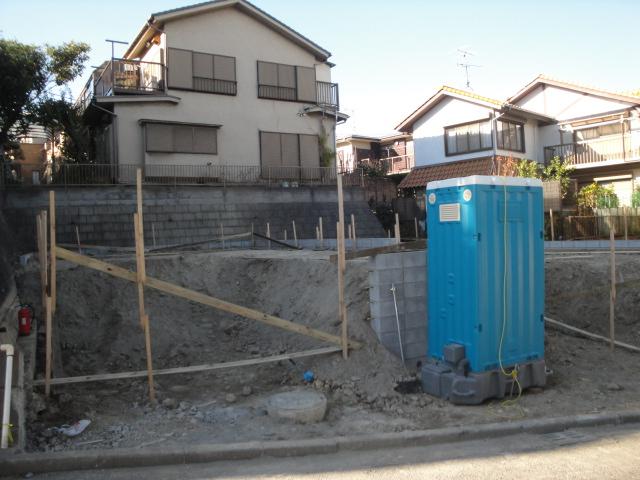 Local appearance photo. Local (11 May 2013) Shooting