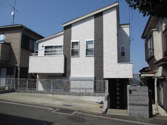Local appearance photo. Exterior 1 (2013 May shooting)