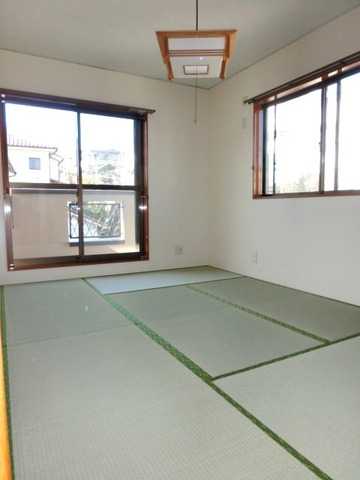 Other room space. Second floor Japanese-style room, Luminaire performance warranty