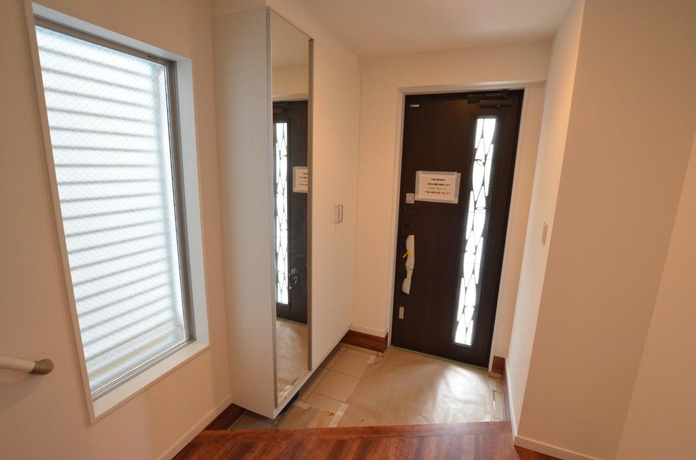 Same specifications photos (Other introspection). It will be in the same specification