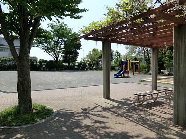 park. 100m to Hirado board park