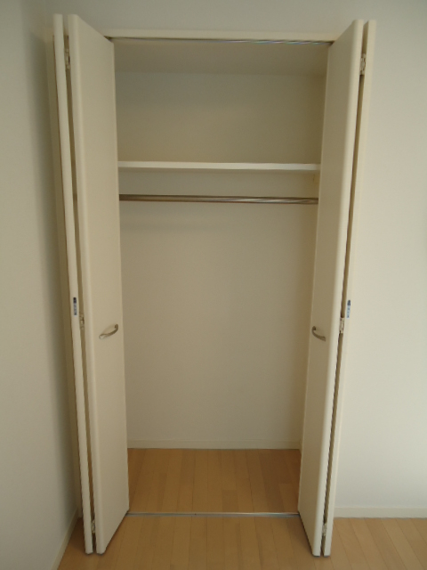 Receipt. It is a closet. 