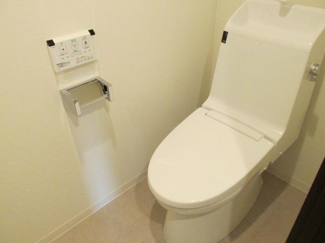 Toilet