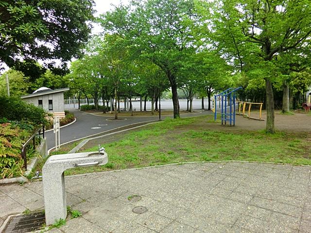 park. 1100m to Nagataminamidai park