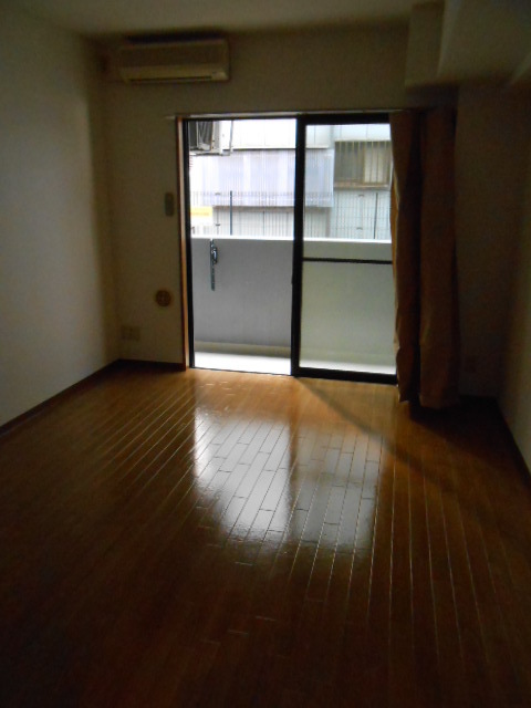 Living and room. It is calm color of flooring