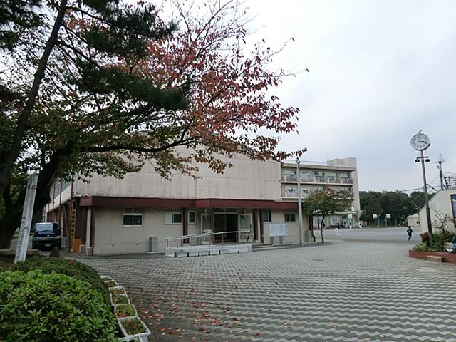 Primary school. 130m to Yokohama Municipal Bessho Elementary School