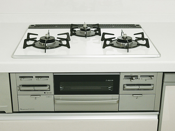 Kitchen.  [3-neck gas stove <beep and stove>] Subtle degree of fire regulation of the dishes will Hakadori kitchen work so you are supported by the sensor. Cooking also peace of mind of the child so that even with a variety of safety features. Also, Flat top plate, which eliminates the irregularities, Easy to clean easy to wipe off.