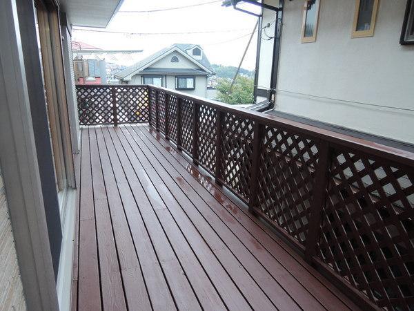 Balcony. local