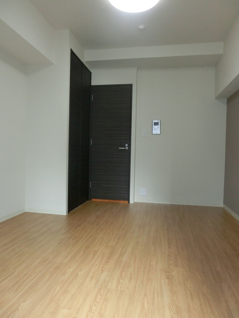 Other room space. Clean interior