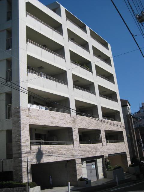 Local appearance photo. Local (10 May 2013) Shooting It is just off the location in a residential area from downtown.