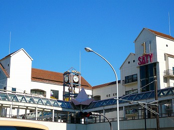 Shopping centre. Mycal Honmoku until the (shopping center) 100m