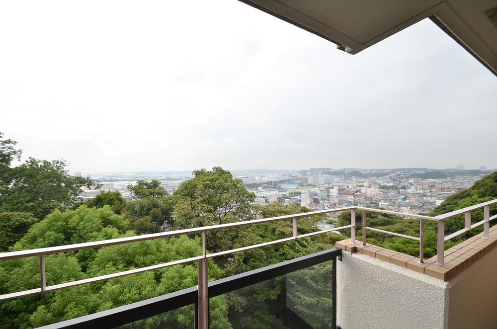 View photos from the dwelling unit. View from local (September 2013) Shooting