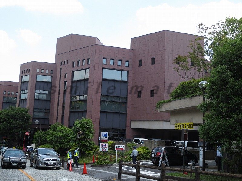 library. 692m to Yokohama City Central Library (Library)
