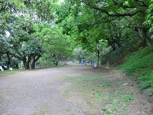 park. 450m to Yamate Park