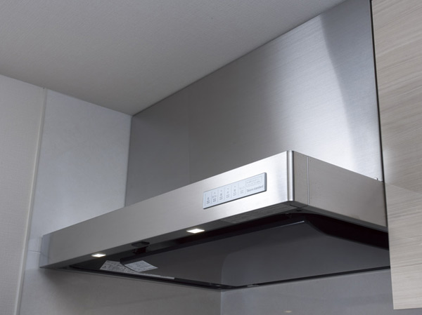 Kitchen.  [Enamel rectification Backed range hood] Prevent the spread of oil stains to enhance the suction force by the rectifying plate. Has excellent possible hydrophilic removal is in the range hood, Washed is possible.