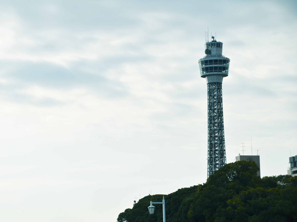 Surrounding environment. Yokohama Marine Tower (about 1470m ・ Bicycle about 8 minutes)