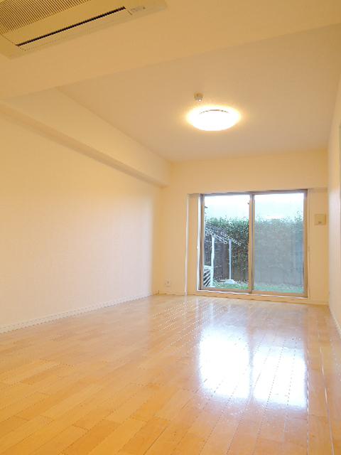 Living. 12.2 Pledge of LDK