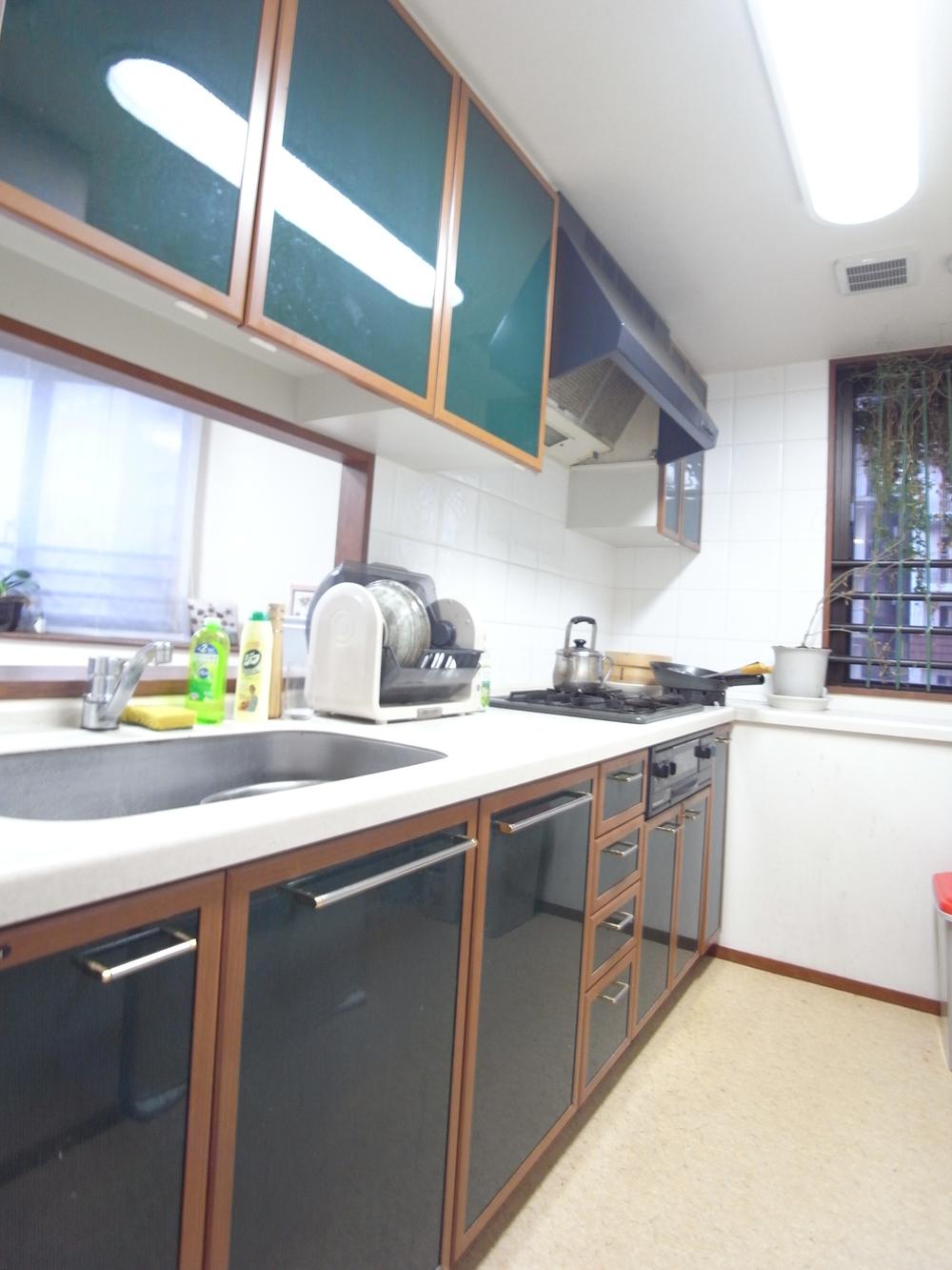 Kitchen. Room (August 2013) Shooting