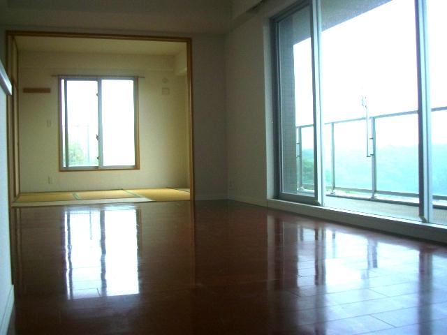 Living. About 13.9 Pledge of living (10 May 2013) Shooting