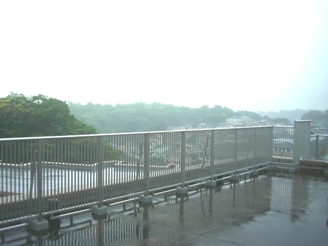 Balcony. Roof balcony of about 51.7 sq m ※ Monthly 1000 yen (May 2013) Shooting