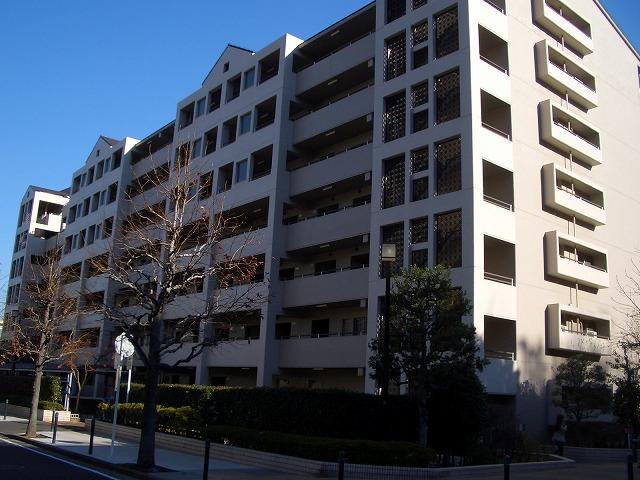 Local appearance photo. Local (12 May 2013) Shooting