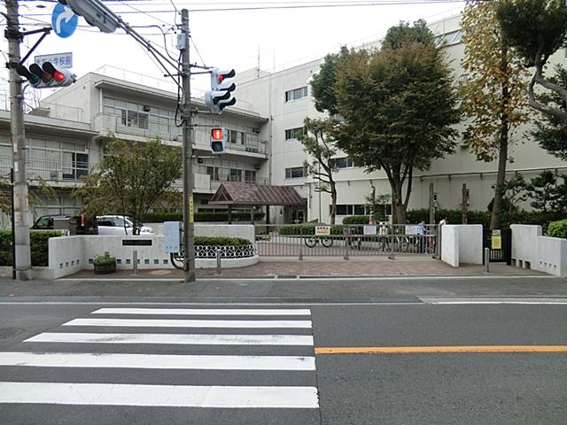 Primary school. 844m to Yokohama Municipal northern elementary school