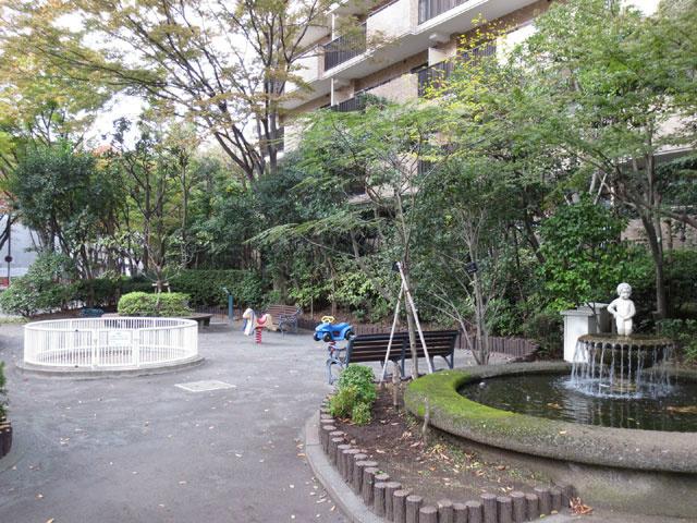 Other common areas. Play lot