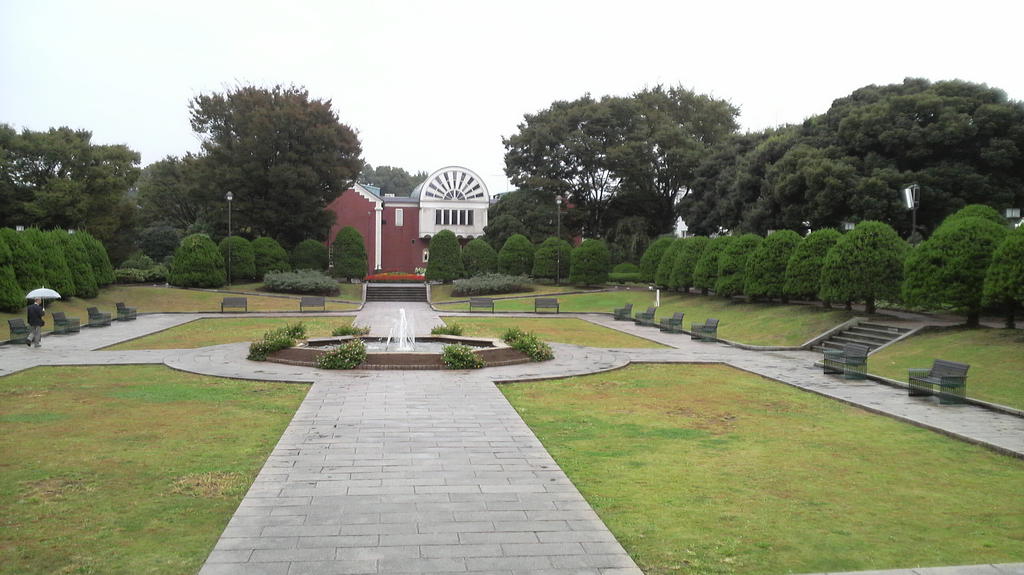 park. 80m up hill park (park) with a view of the harbor