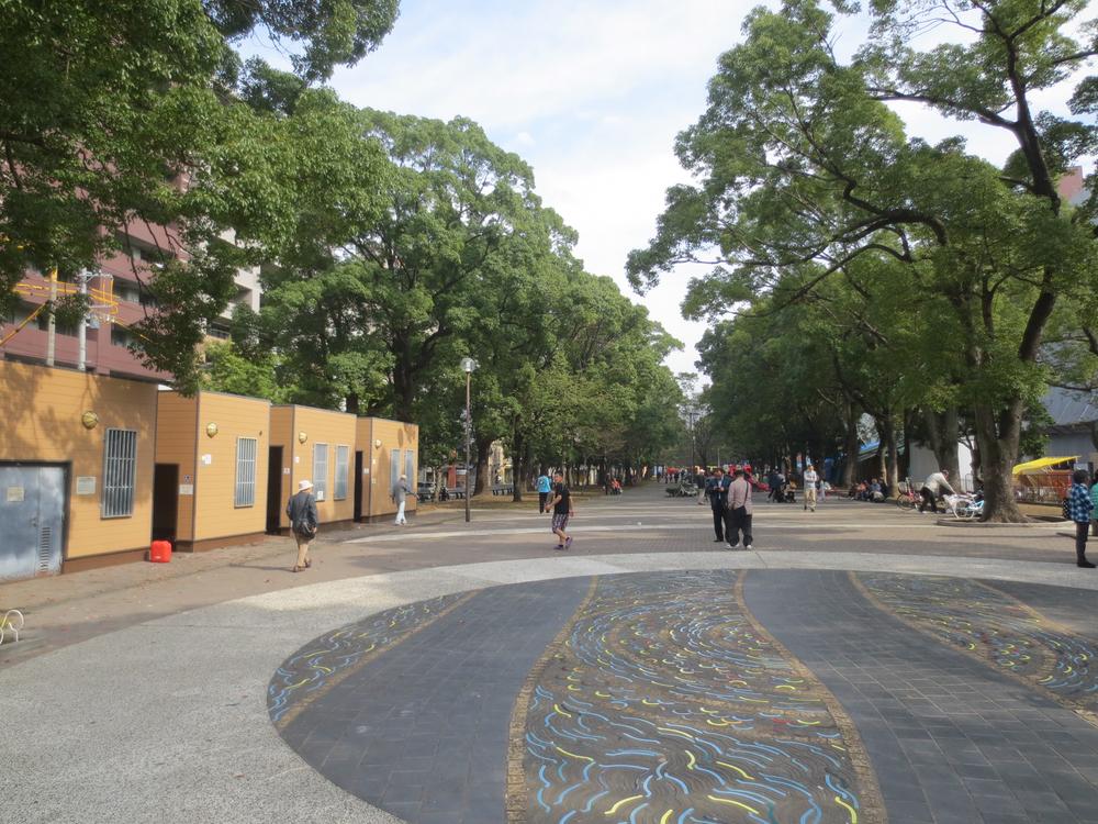 park. 10m to Odori Park