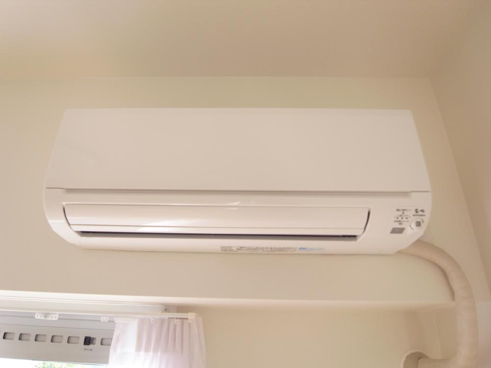 Cooling and heating ・ Air conditioning. Air conditioning installation