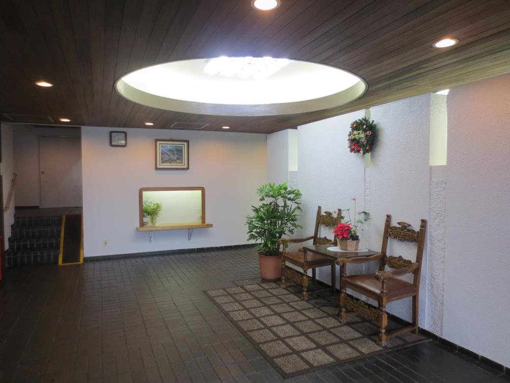 Entrance. Beautifully managed Entrance Hall