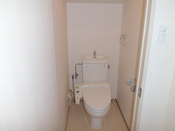 Kanagawa Prefecture, Medium, Yokohama-shi-ku, Sumiyoshi-cho, 6