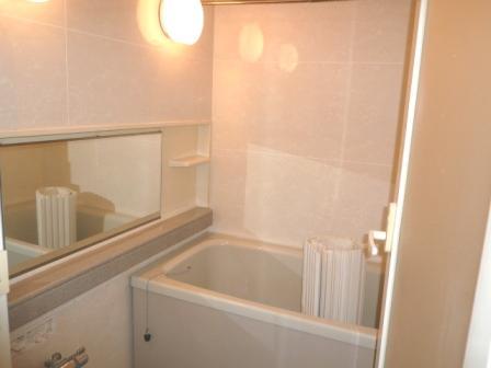 Bathroom. Indoor (11 May 2013) Shooting ■ bus ・ Restroom ■ Bathroom ventilation dryer installed already ■ Large mirror installation