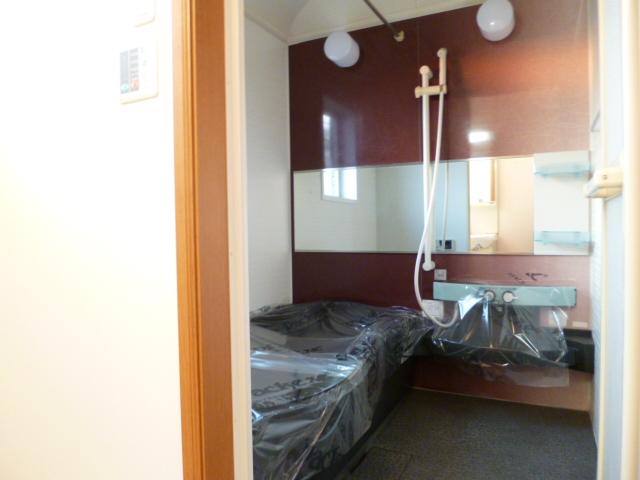 Bathroom. Indoor (11 May 2013) Shooting