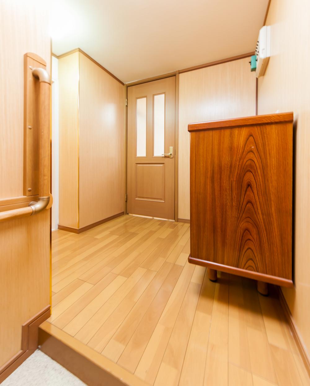 Entrance. Storage was also fulfilling entrance