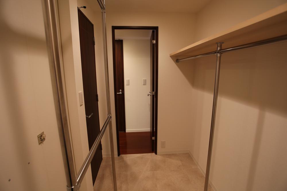 Receipt. 2.5 tatami of a walk-in closet