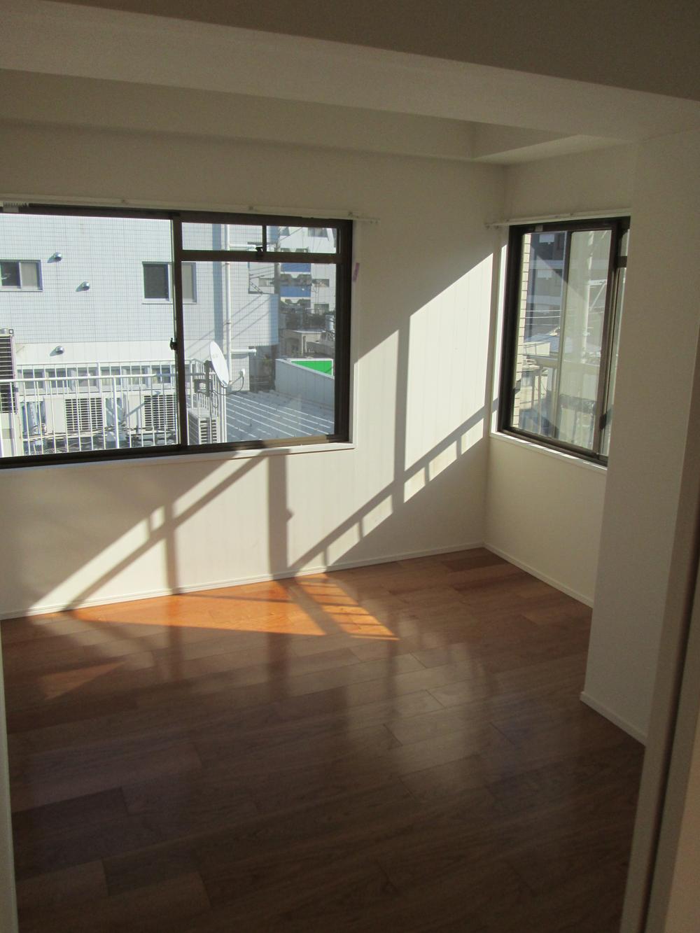 Living. Indoor (12 May 2013) Shooting