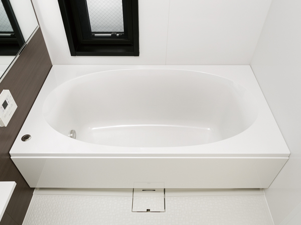 Bathing-wash room.  [Oval bathtub] It has adopted the oval tub that can leisurely bath. A simple positive elliptical form, such as gently wrap the body, It is both a comfortable and relaxing bathing feeling and modern design, Heals tired of the day.