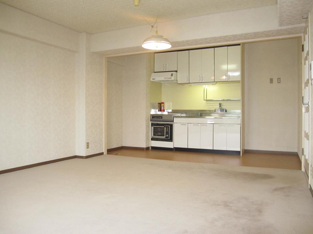 Living. LDK is about 15 Pledge.