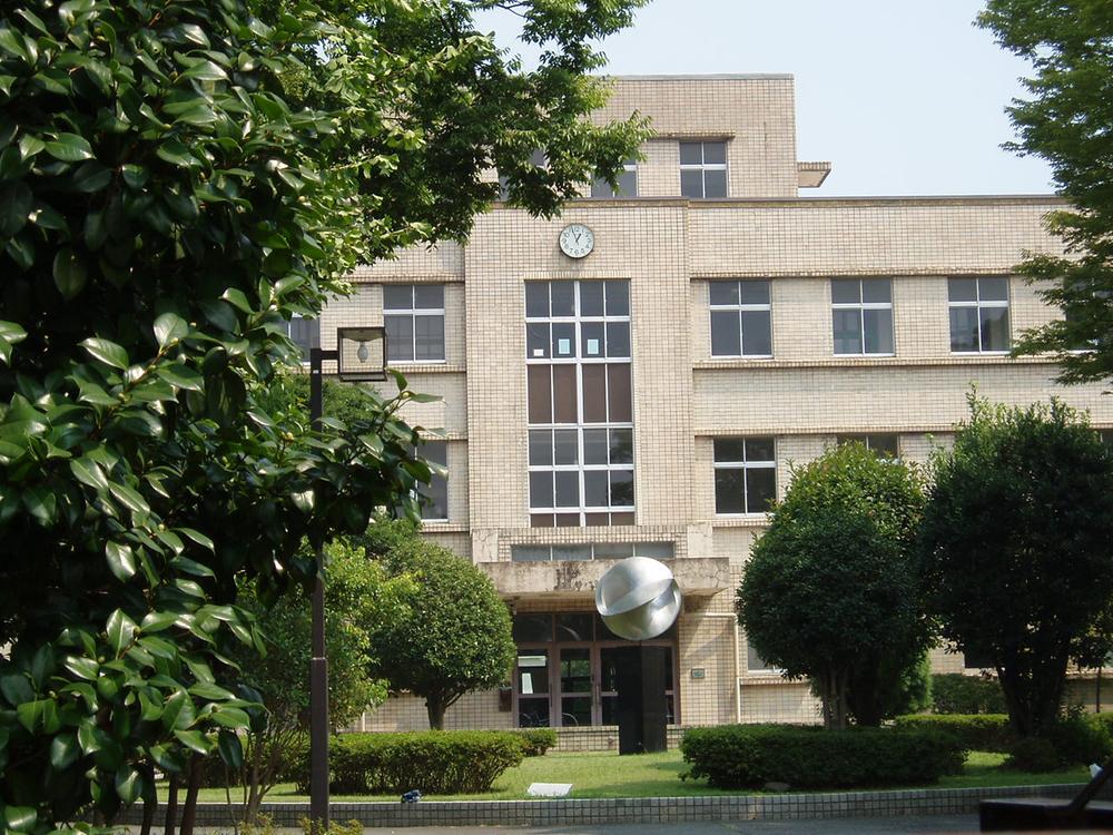 Primary school. National Yokohama National University 342m to Education and Human Sciences, University of Yokohama Elementary School