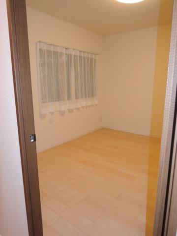 Non-living room. 7.3 Pledge