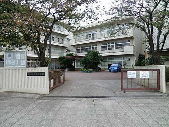 Junior high school. Yokohamashiritsudai bird until junior high school 949m