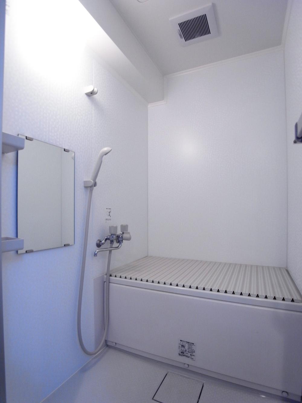 Bathroom. Bathroom (11 May 2013) Shooting