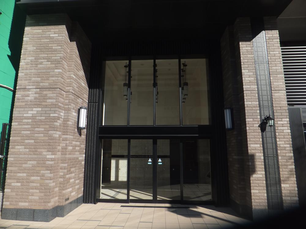 Local appearance photo. Local (12 May 2013) Shooting