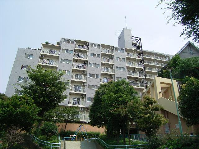 Local appearance photo. Local (11 May 2013) Shooting