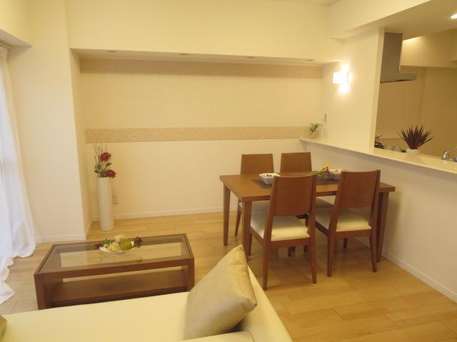 Living. Indoor (11 May 2013) Shooting